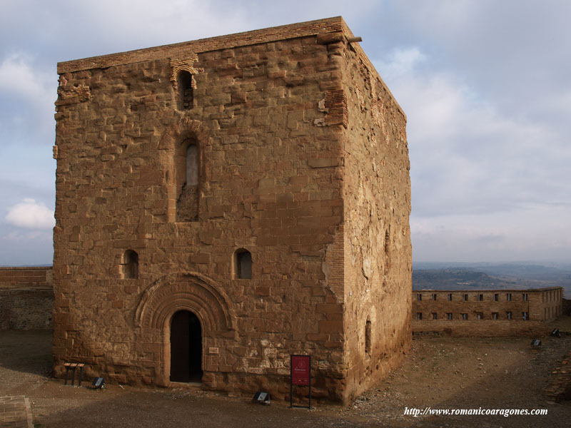 VISTA SUROESTE DEL TEMPLO